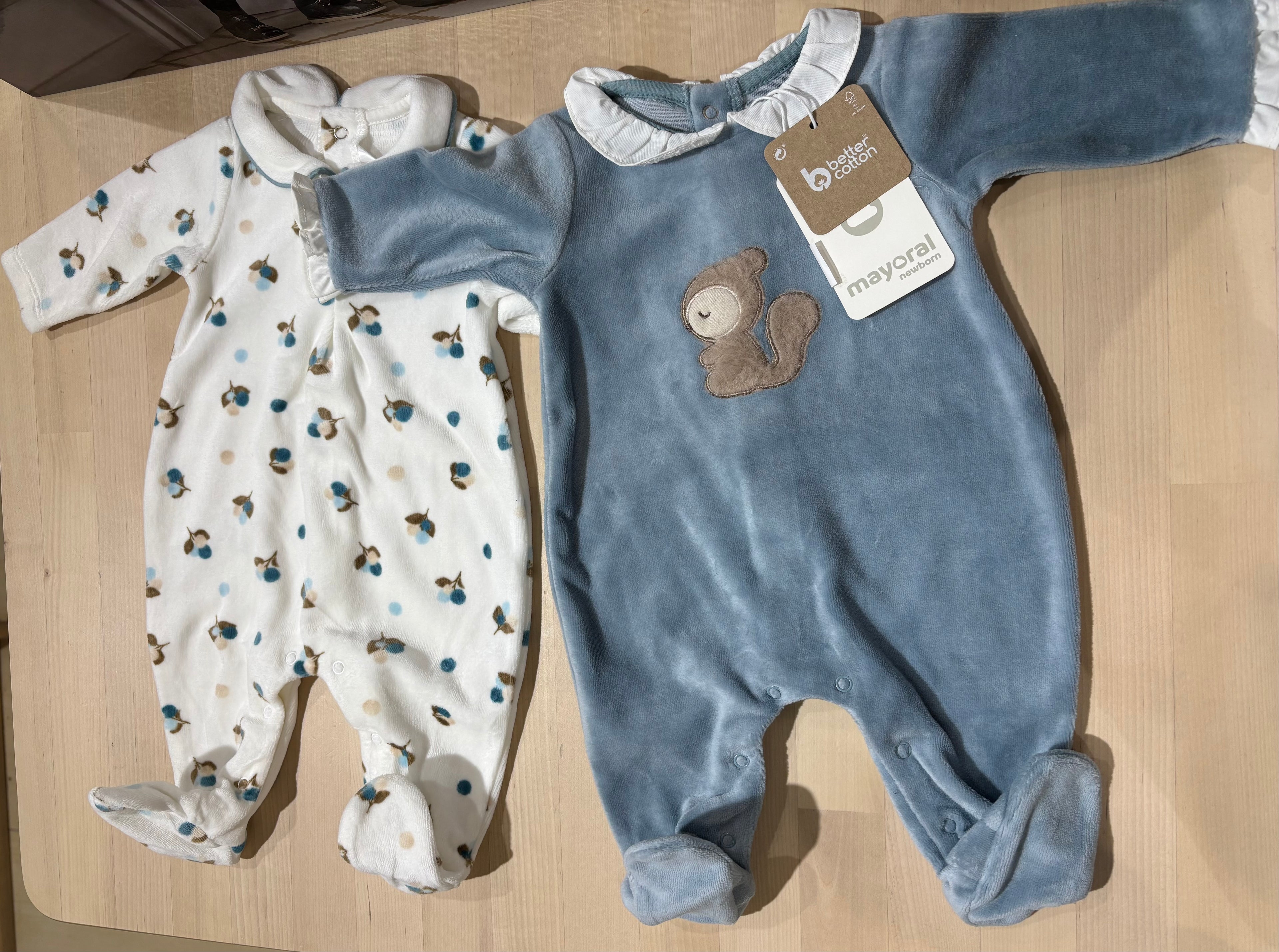 Set de 2 pijamas bebé niña