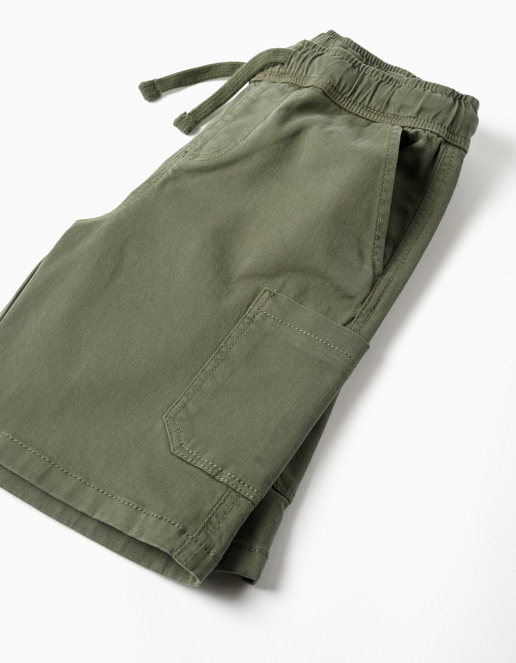 Bermudas largas cargo de sarga con cordón para niño, verde oscuro